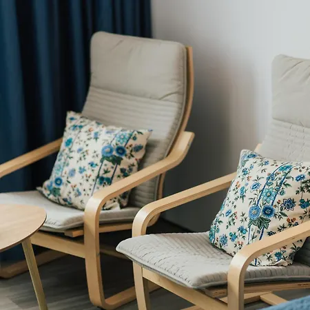 Delightful Seaside D - Faraway Apartment