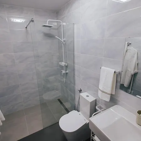 Delightful Seaside D - Faraway Apartmán *