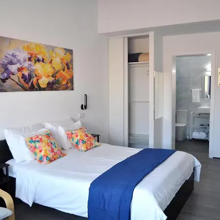 Delightful Seaside D - Faraway Lagoa (Azores)