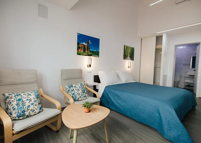 Delightful Seaside D - Faraway *